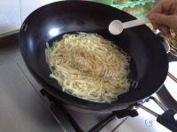 家常菜凉拌干豆腐丝做法图解3)