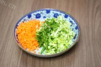 诱人的蔬菜粥做法图解4)