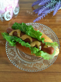 美味的热狗