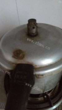 香飘十里的萝卜炖牛肉做法图解5)