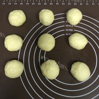 喷香的菠萝包做法图解13)