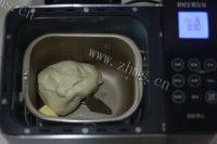 自己做的心形椰蓉面包做法图解2)