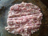 美味的韭菜猪肉馅饺子做法图解5)