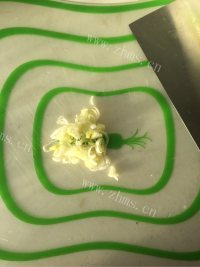 美味的猪血豆腐做法图解2)