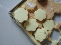 美味的椰子慕斯蛋糕做法图解14)