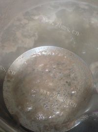 色泽鲜亮的红烧牛肉面做法图解9)