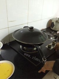 玉盘珍馐的煮螃蟹做法图解7)