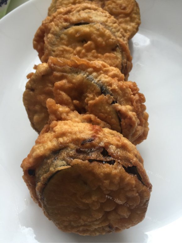 色香味浓的炸茄盒