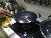 家常菜青椒炒蛋做法图解3)