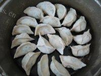 虾仁煎饺做法图解19)