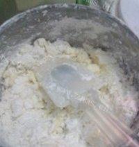 巧克力夹心饼干做法图解3)