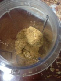自制花生酱做法图解4)