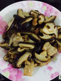 家常菜香菇炒肉做法图解6)