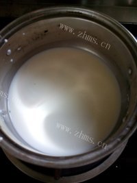 色味俱佳的面包布丁做法图解6)