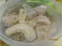 家常菜猪骨黄豆苦瓜汤做法图解4)