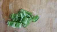 好吃的鸡腿烩饭做法图解5)