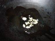 莴笋木耳炒肉片做法图解8)