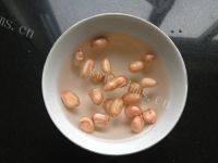 营养的花生银耳粥做法图解2)