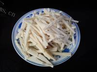 色泽鲜亮的干煸杏鲍菇做法图解2)