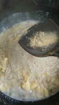 面食类金针菇木耳鸡蛋面做法图解9)