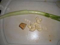 牛肉末茄子炸酱面做法图解6)