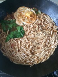 美味的番茄煎蛋面