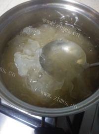 美味冰糖银耳糖水做法图解4)