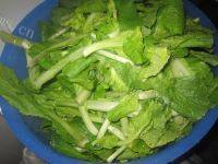 很有食欲的小白菜鸡蛋汤做法图解1)