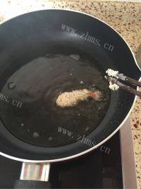 美味的炸虾做法图解8)