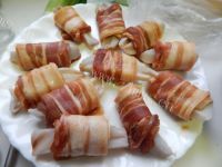 美味的茄汁五花肉藕卷做法图解11)