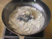 美美厨房之鱼头豆腐汤做法图解9)