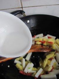 自己做的菠萝炒年糕