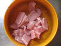 「DIY美食」青椒炒肉做法图解2)