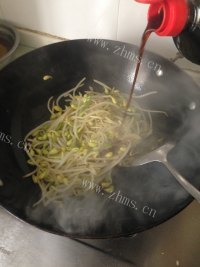 好吃的炒黄豆芽做法图解7)
