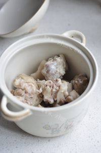 美味的麻辣猪蹄做法图解7)