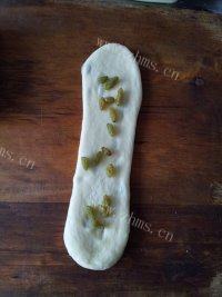 常吃不腻的葡萄干吐司做法图解5)