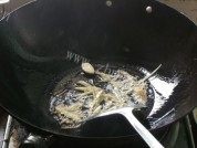 家常菜泡椒鸭肉做法图解3)