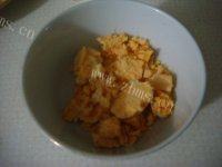 家常菜金沙豆腐做法图解4)