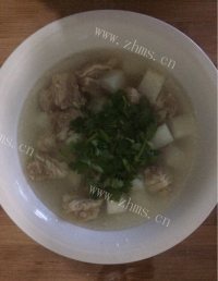 营养丰富的羊肉炖萝卜做法图解6)