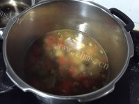 美味的山药排骨粥做法图解6)