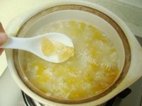 美味的银耳南瓜粥