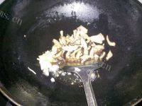 家常菜香菇炒西兰花做法图解3)