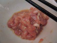 颜值高的笋干炒肉丝做法图解3)