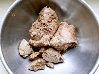卤香牛肉做法图解4)