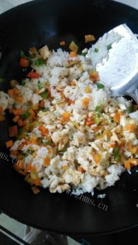 香喷喷的金银炒饭做法图解9)