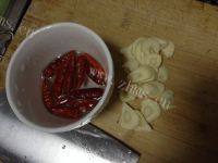 家常菜炝炒圆白菜做法图解2)