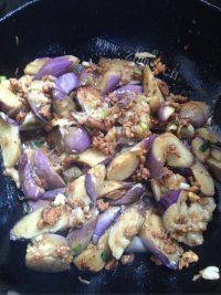 家常菜红烧肉末茄子做法图解10)