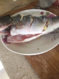 满口清香的清蒸鲈鱼做法图解1)