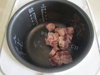 好吃的笋干烧肉做法图解3)