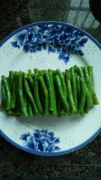 家常菜蒜蓉豆角做法图解4)